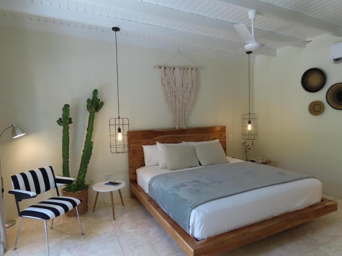 Naima Luxury Home, Cottage & Apartment Rentals Paradera Exterior photo